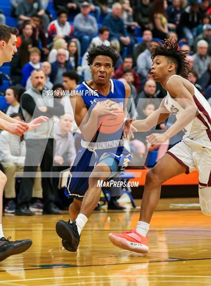 Thumbnail 2 in Middletown vs. Kingston (Section 9 Class AA Championship) photogallery.