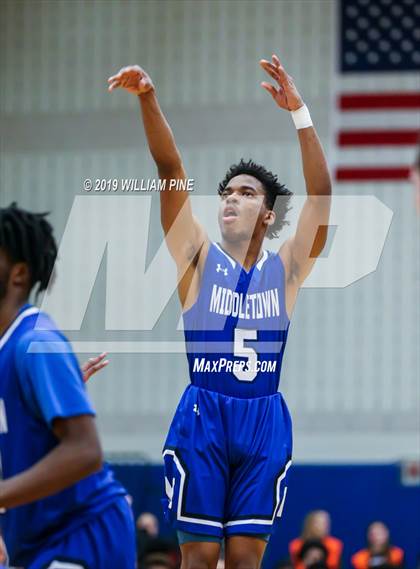 Thumbnail 2 in Middletown vs. Kingston (Section 9 Class AA Championship) photogallery.