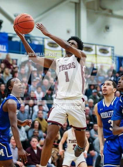 Thumbnail 1 in Middletown vs. Kingston (Section 9 Class AA Championship) photogallery.