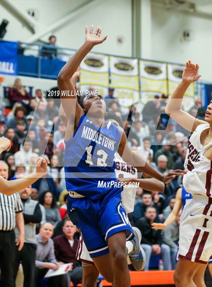 Thumbnail 2 in Middletown vs. Kingston (Section 9 Class AA Championship) photogallery.