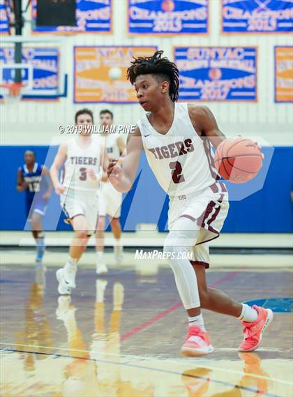 Thumbnail 1 in Middletown vs. Kingston (Section 9 Class AA Championship) photogallery.