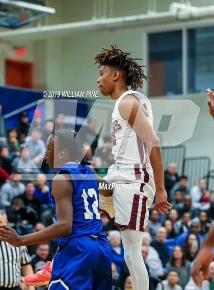Thumbnail 3 in Middletown vs. Kingston (Section 9 Class AA Championship) photogallery.