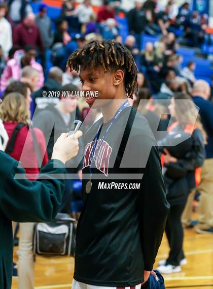 Thumbnail 2 in Middletown vs. Kingston (Section 9 Class AA Championship) photogallery.