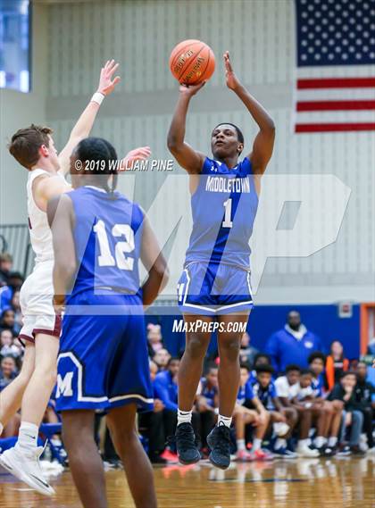 Thumbnail 1 in Middletown vs. Kingston (Section 9 Class AA Championship) photogallery.