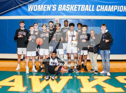 Thumbnail 2 in Middletown vs. Kingston (Section 9 Class AA Championship) photogallery.