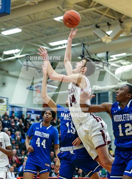 Thumbnail 2 in Middletown vs. Kingston (Section 9 Class AA Championship) photogallery.
