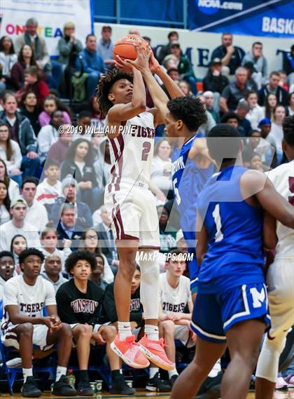 Thumbnail 3 in Middletown vs. Kingston (Section 9 Class AA Championship) photogallery.