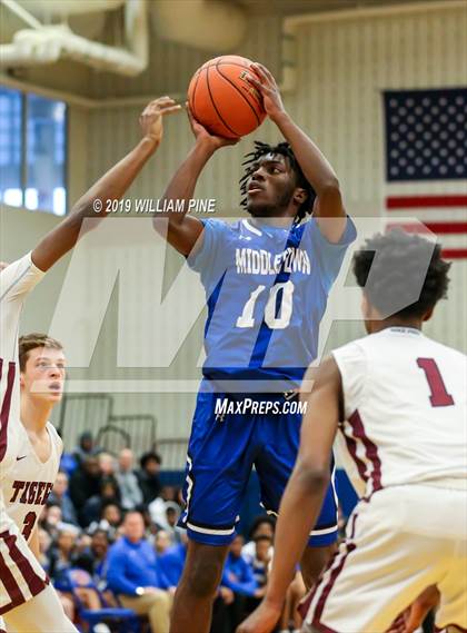 Thumbnail 1 in Middletown vs. Kingston (Section 9 Class AA Championship) photogallery.