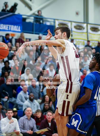 Thumbnail 1 in Middletown vs. Kingston (Section 9 Class AA Championship) photogallery.