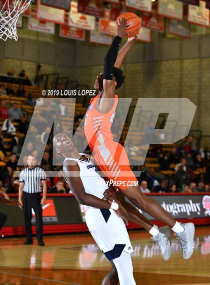 Thumbnail 2 in Chino Hills vs. Bishop Gorman (Nike Extravaganza) photogallery.