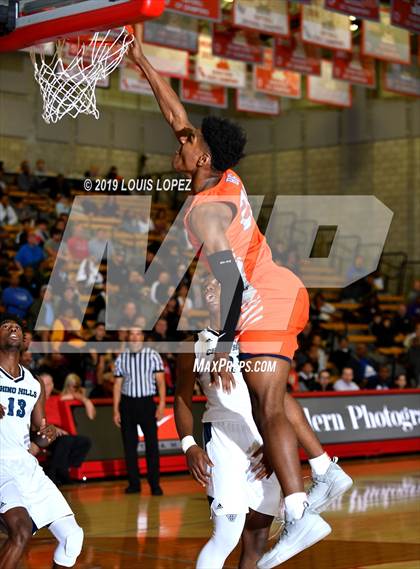 Thumbnail 1 in Chino Hills vs. Bishop Gorman (Nike Extravaganza) photogallery.