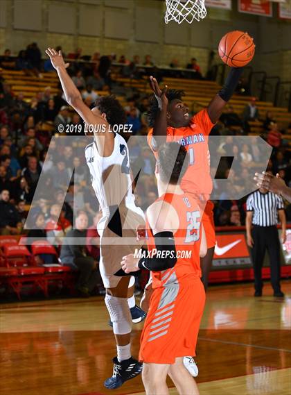 Thumbnail 2 in Chino Hills vs. Bishop Gorman (Nike Extravaganza) photogallery.