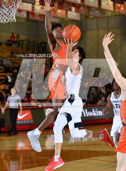 Thumbnail 3 in Chino Hills vs. Bishop Gorman (Nike Extravaganza) photogallery.