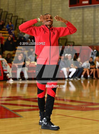 Thumbnail 2 in Chino Hills vs. Bishop Gorman (Nike Extravaganza) photogallery.