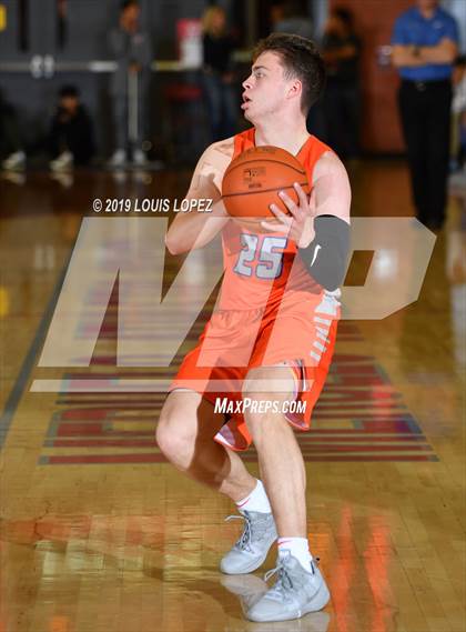 Thumbnail 2 in Chino Hills vs. Bishop Gorman (Nike Extravaganza) photogallery.