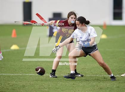 Thumbnail 3 in Stanton vs West Nassau (Jaguars Preseason Classic) photogallery.
