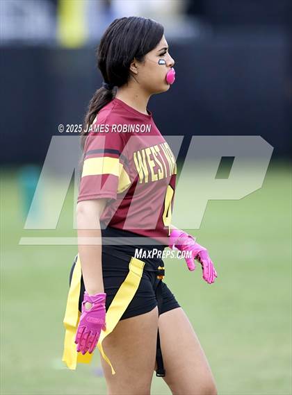 Thumbnail 3 in Stanton vs West Nassau (Jaguars Preseason Classic) photogallery.