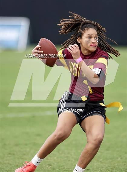 Thumbnail 1 in Stanton vs West Nassau (Jaguars Preseason Classic) photogallery.