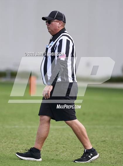 Thumbnail 3 in Stanton vs West Nassau (Jaguars Preseason Classic) photogallery.