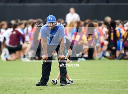 Thumbnail 2 in Stanton vs West Nassau (Jaguars Preseason Classic) photogallery.