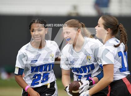 Thumbnail 2 in Stanton vs West Nassau (Jaguars Preseason Classic) photogallery.