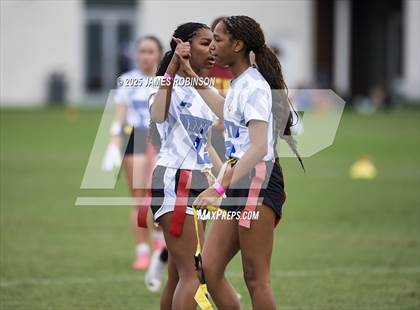 Thumbnail 3 in Stanton vs West Nassau (Jaguars Preseason Classic) photogallery.