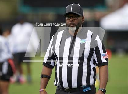 Thumbnail 3 in Stanton vs West Nassau (Jaguars Preseason Classic) photogallery.