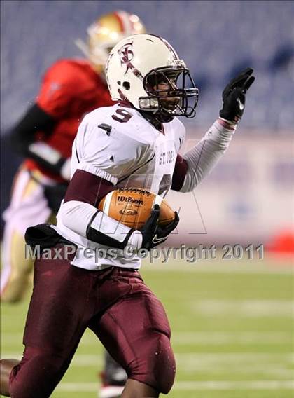 Thumbnail 2 in St. Joseph's Collegiate Institute vs. St. Francis (MMAA Finals) photogallery.