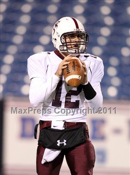 Thumbnail 1 in St. Joseph's Collegiate Institute vs. St. Francis (MMAA Finals) photogallery.