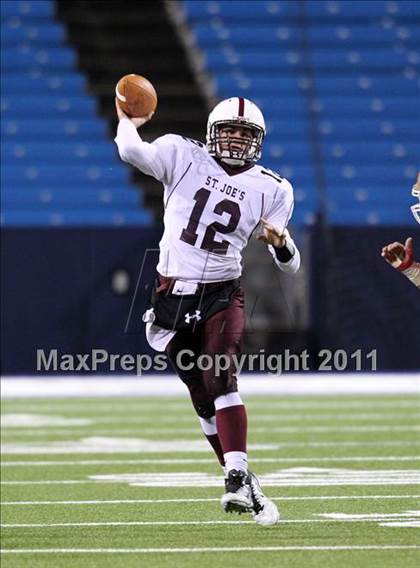 Thumbnail 3 in St. Joseph's Collegiate Institute vs. St. Francis (MMAA Finals) photogallery.