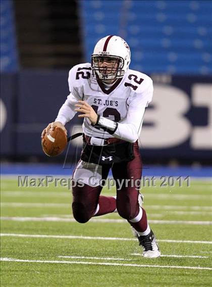 Thumbnail 2 in St. Joseph's Collegiate Institute vs. St. Francis (MMAA Finals) photogallery.