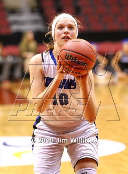 Thumbnail 1 in Valley Christian vs. South Mountain (AIA D3 Final) photogallery.