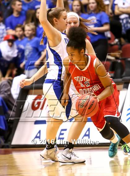Thumbnail 3 in Valley Christian vs. South Mountain (AIA D3 Final) photogallery.