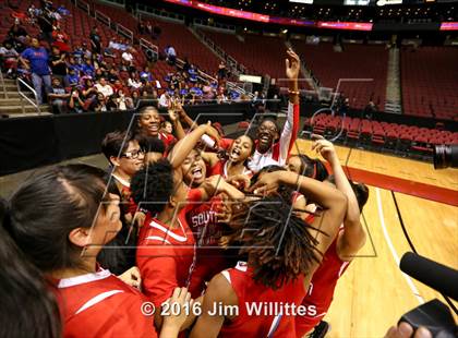 Thumbnail 1 in Valley Christian vs. South Mountain (AIA D3 Final) photogallery.