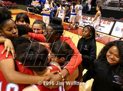 Thumbnail 2 in Valley Christian vs. South Mountain (AIA D3 Final) photogallery.