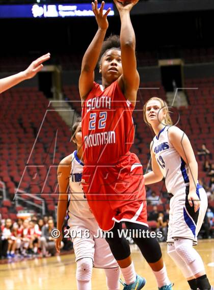 Thumbnail 3 in Valley Christian vs. South Mountain (AIA D3 Final) photogallery.
