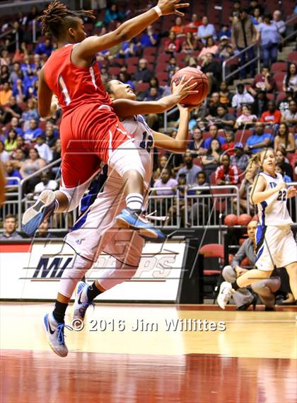 Thumbnail 1 in Valley Christian vs. South Mountain (AIA D3 Final) photogallery.