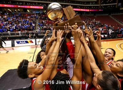 Thumbnail 3 in Valley Christian vs. South Mountain (AIA D3 Final) photogallery.