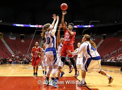 Thumbnail 3 in Valley Christian vs. South Mountain (AIA D3 Final) photogallery.