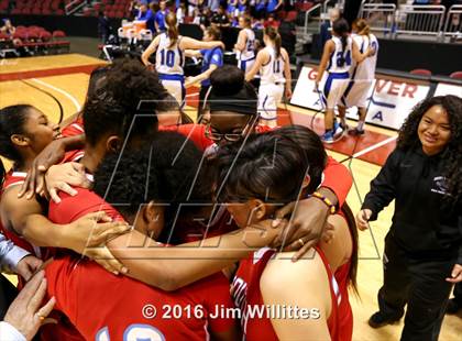 Thumbnail 1 in Valley Christian vs. South Mountain (AIA D3 Final) photogallery.