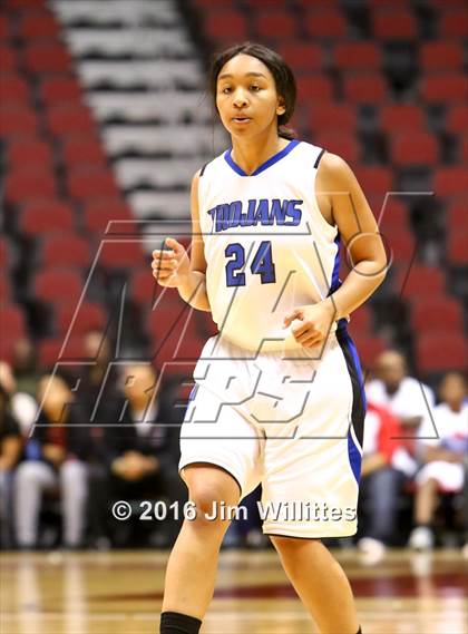Thumbnail 1 in Valley Christian vs. South Mountain (AIA D3 Final) photogallery.