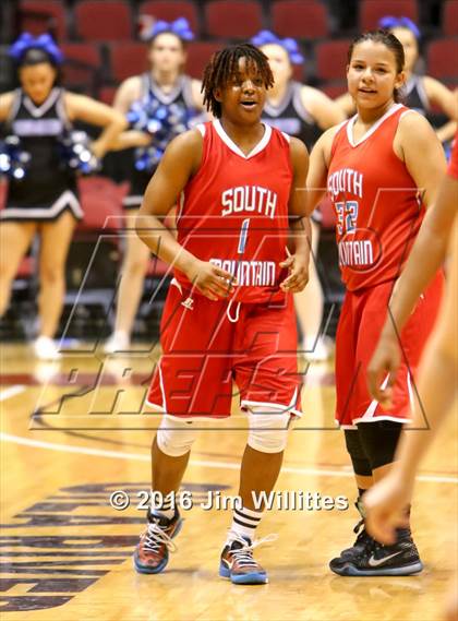 Thumbnail 3 in Valley Christian vs. South Mountain (AIA D3 Final) photogallery.