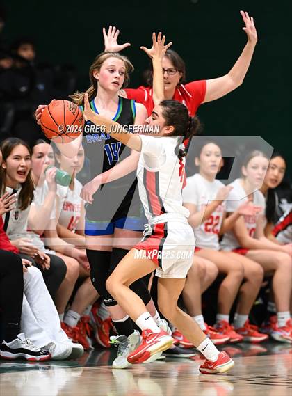 Thumbnail 2 in University vs. Branson (University of San Francisco - Memorial Gym) photogallery.