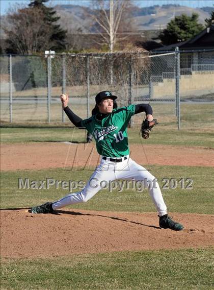 Thumbnail 3 in Vasquez @ Tehachapi photogallery.