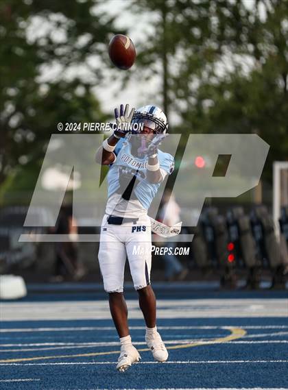 Thumbnail 1 in Potomac Senior @ Osbourn photogallery.