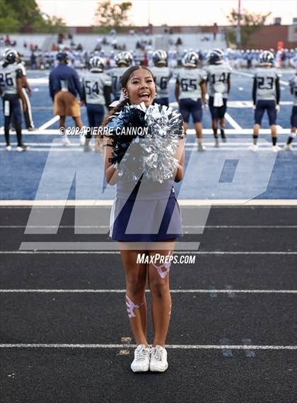 Thumbnail 1 in Potomac Senior @ Osbourn photogallery.
