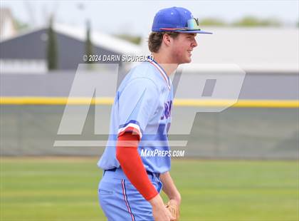 Thumbnail 3 in Dakota Ridge vs. Crismon (Coach Bob National Invitational) photogallery.
