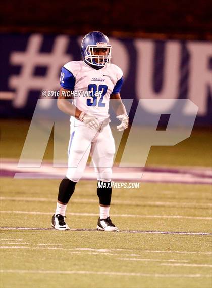 Thumbnail 3 in Fayetteville vs. Conway (AAA 7A Quarterfinal) photogallery.