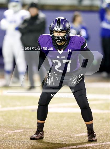 Thumbnail 2 in Fayetteville vs. Conway (AAA 7A Quarterfinal) photogallery.
