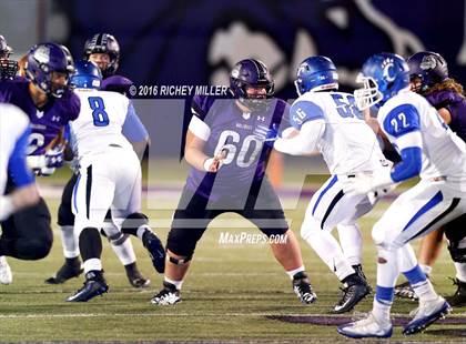 Thumbnail 1 in Fayetteville vs. Conway (AAA 7A Quarterfinal) photogallery.